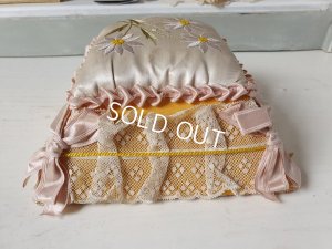 画像6: アンティーク花柄刺繍レース装飾ボックス