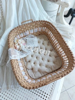 antiquebasket