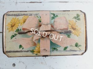 画像5: アンティークリボンと花柄ブリキバスケット