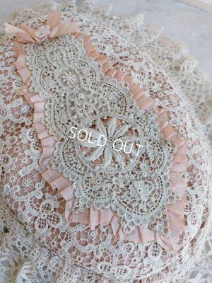 画像2: アンティークレースクッション