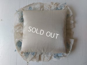 画像10: アンティークレースクッション