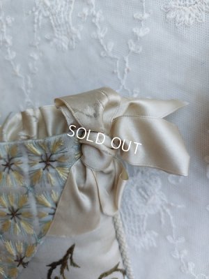 画像13: アンティーク刺繍クッション