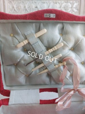 画像10: アンティーククッション付ソーイングボックス