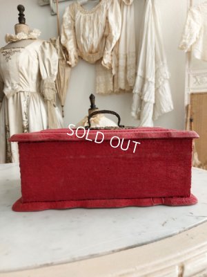 画像13: アンティーククッション付ボックス