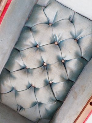 画像3: アンティーククッション付きボックス