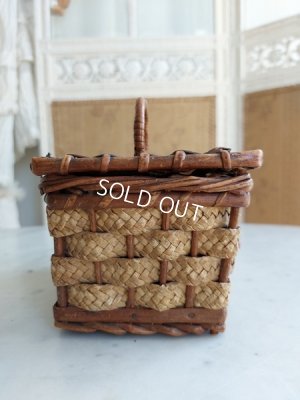 画像12: アンティーククッション付ソーイングバスケット