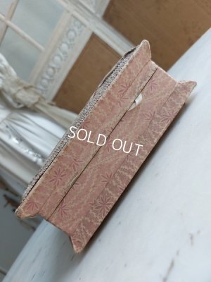 画像12: アンティークすみれ柄ボックス