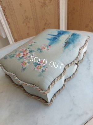 画像8: アンティークシルク張りボックス