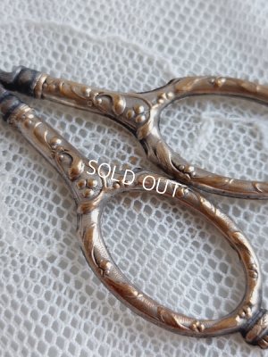 画像2: アンティークヤドリギレリーフソーイングツール