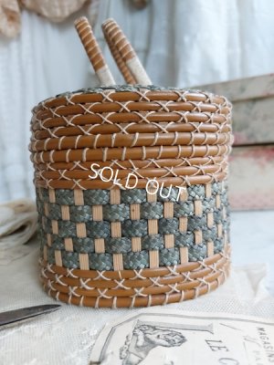 画像13: アンティーククッション付バスケット