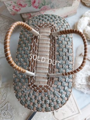 画像16: アンティーククッション付バスケット