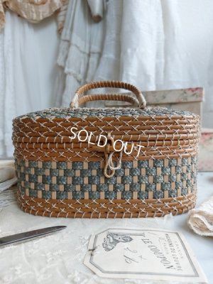 画像11: アンティーククッション付バスケット