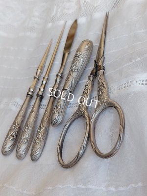 画像9: アンティークシルバーソーイングセット