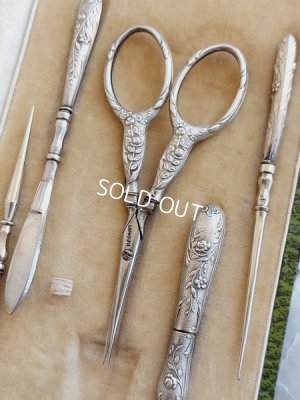 画像3: アンティークシルバーソーイングセット