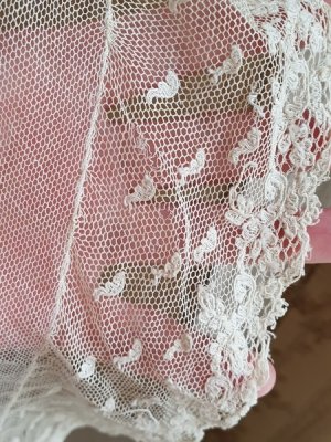 画像15: レース付アンティークワックスフラワーティアラ