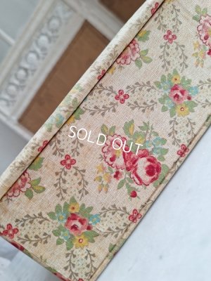 画像5:  アンティーク花柄カルトナージュボックス