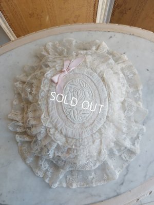 画像2: アンティークレースクッション