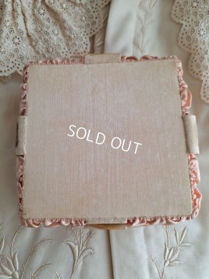 画像13: アンティークスワン柄ボックス