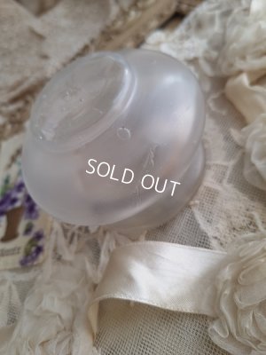 画像15: アンティークガラスパウダージャー