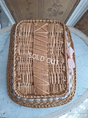 画像16: アンティーククッション付きバスケット