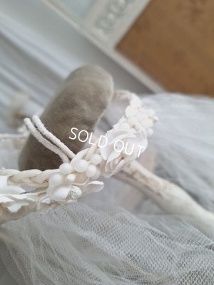 画像5: ベール付きワックスフラワーティアラ