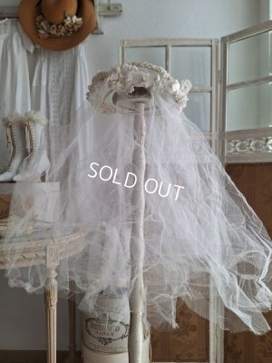 画像13: ベール付きワックスフラワーティアラ