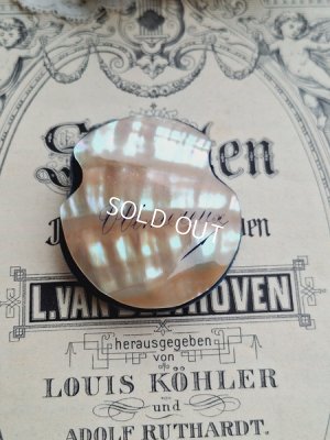 画像9: アンティークマザーオブパールピンクッション