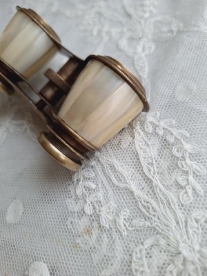 画像10: マザーオブパールオペラグラス