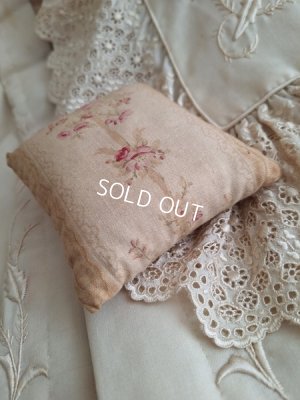 画像12: フレンチローズ柄クッション