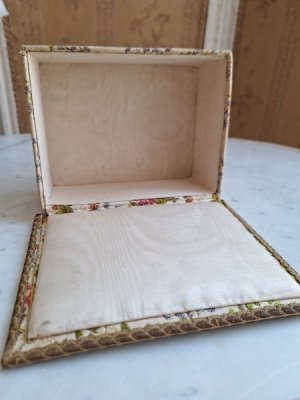 画像8: 花かご柄カルトナージュボックス