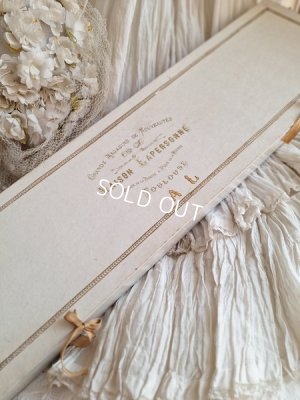 antiquebox