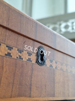 画像9: アンティークツバメ木箱