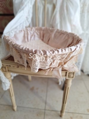 lacebasket