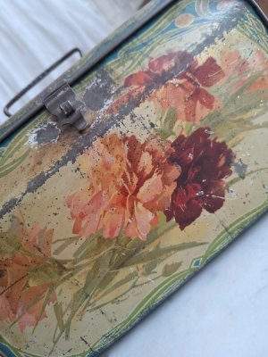 画像5: アンティーク花柄ティンバスケット