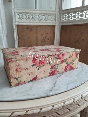 画像9: アンティークマーガレット柄カルトナージュボックス