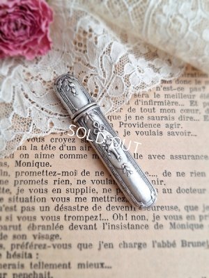 silverneedlecase