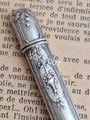 画像7: アンティーク花かごレリーフニードルケース