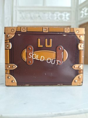 画像18: LUトランク型ビスケット缶