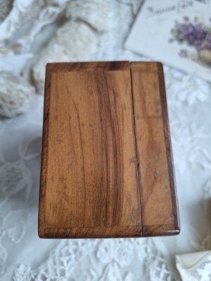 画像11: モシュリンヌクッション付ボックス