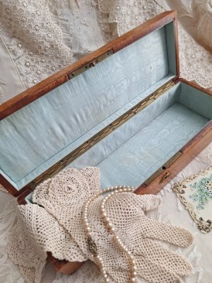 画像1: アンティークハンドグローブボックス