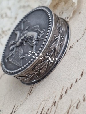 画像4: アンティーク天使レリーフケース