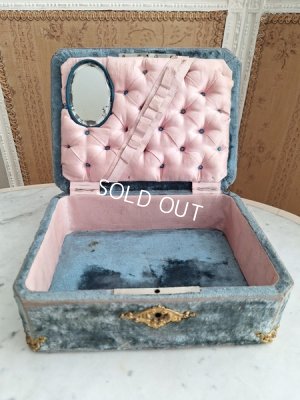 画像2: アンティーククッション付きボックス