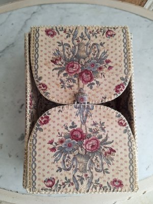 画像2: アンティークカルトナージュボックス