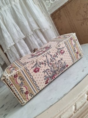 画像8: アンティークカルトナージュボックス