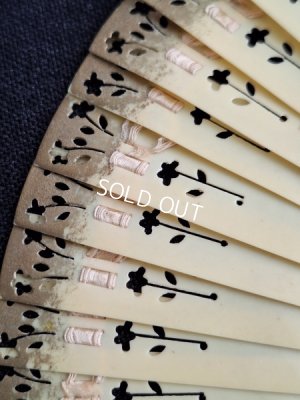 画像8: すずらん柄セルロイド扇子