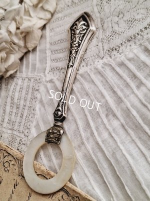 画像8: アンティークマザーパールラトル