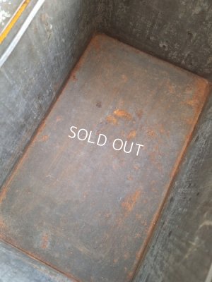 画像44: リボン柄ブリキバスケット