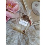 画像: Replique Raphaelパフュームボトル