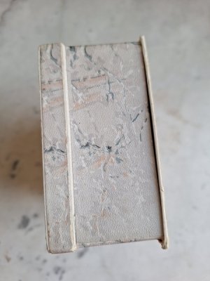 画像8: ツバメ柄アンティーク紙箱