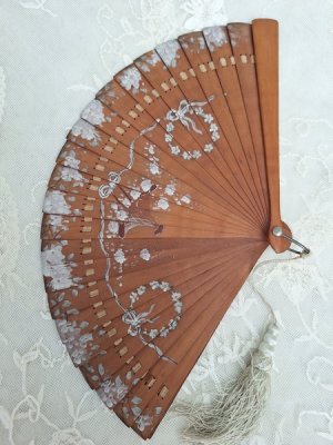 画像14: 花かご柄扇子